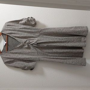 LC Lauren Conrad .Cute Gray Checked Dress .Size Medium.Soft and Comfy .